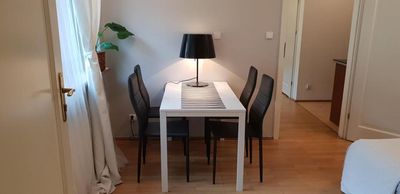 Aparthotel Old City Krakow Ngoại thất bức ảnh