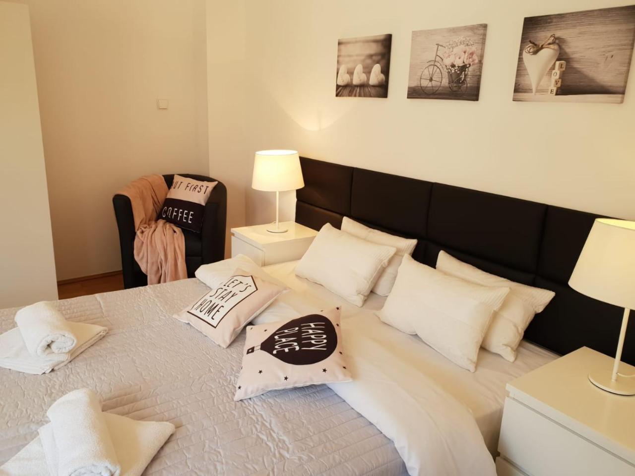 Aparthotel Old City Krakow Ngoại thất bức ảnh