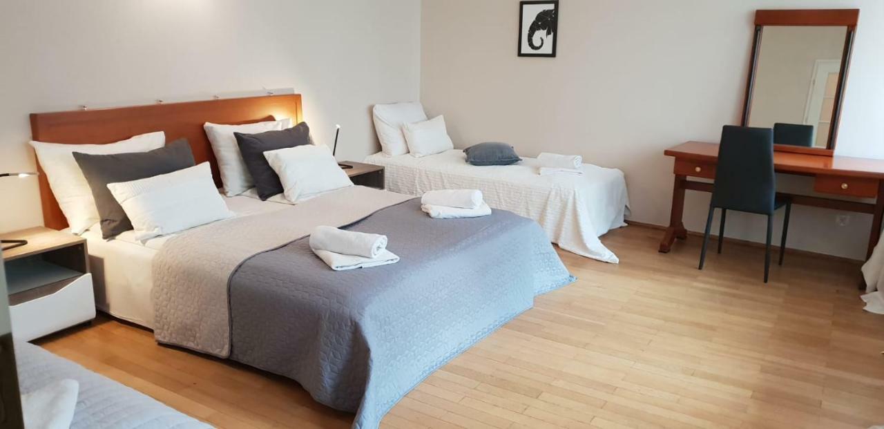 Aparthotel Old City Krakow Ngoại thất bức ảnh