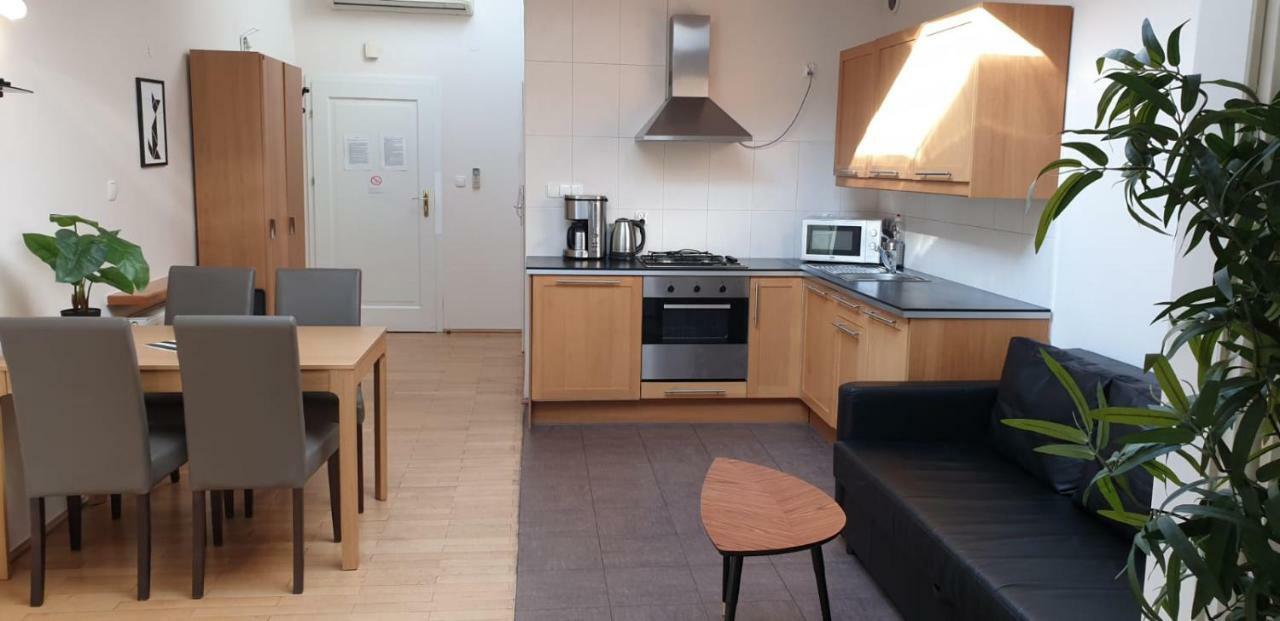 Aparthotel Old City Krakow Ngoại thất bức ảnh