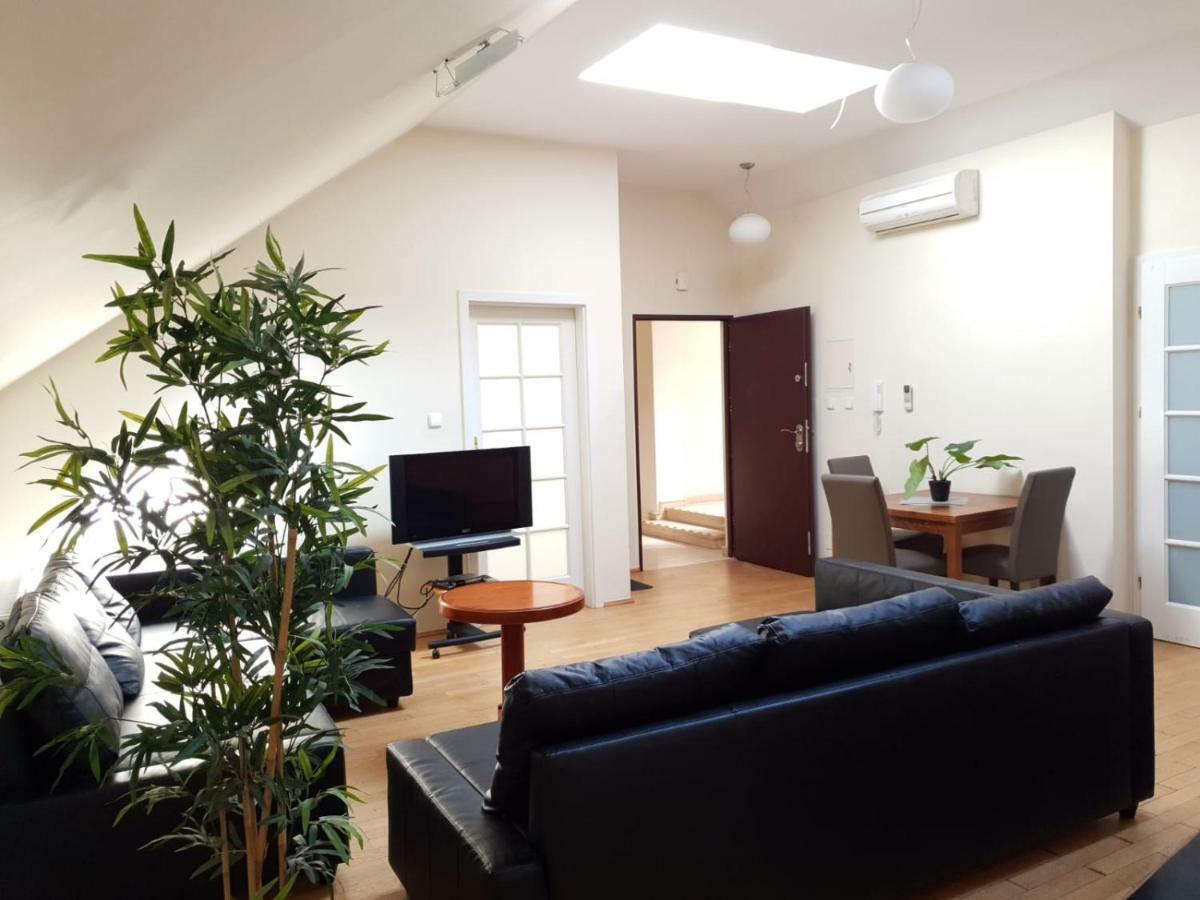 Aparthotel Old City Krakow Ngoại thất bức ảnh
