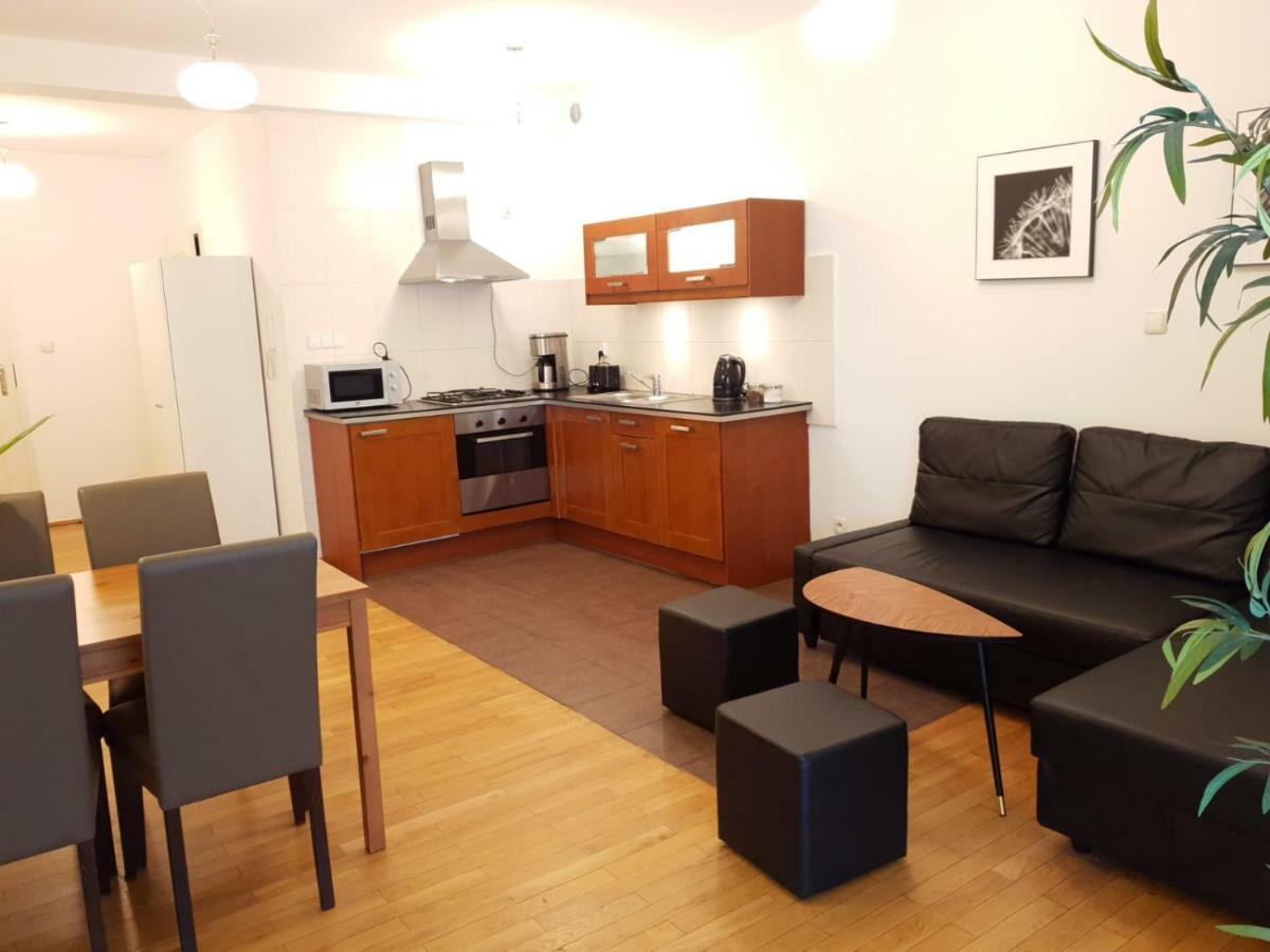 Aparthotel Old City Krakow Ngoại thất bức ảnh