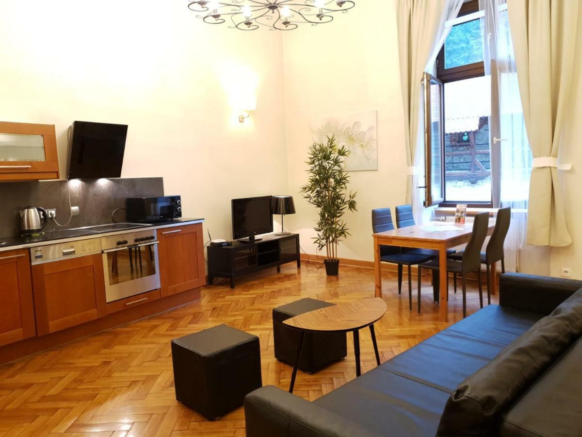 Aparthotel Old City Krakow Ngoại thất bức ảnh