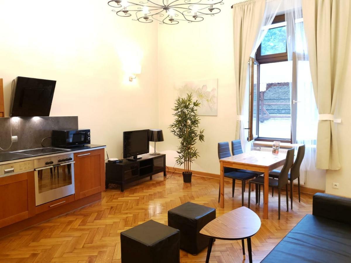 Aparthotel Old City Krakow Ngoại thất bức ảnh